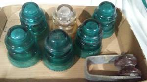 lot 758 image: Vintage Insulators, Green And More.