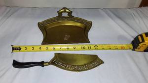 lot 839 image: Vintage Manning Bowman Quality Crumb Catcher Dustpan.