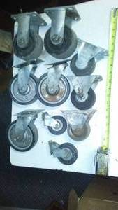 lot 855 image: Heavy Duty Casters.