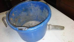 lot 856 image: Calf Feeding Bucket.