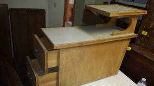 lot 890 image: Nightstand End Table .