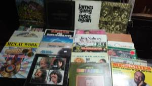 lot 600 image: 12 Inch Vinyl Record Albums.