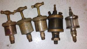 lot 611 image: Oilers For Hit And Miss Engines (5).