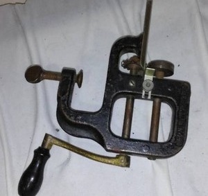 lot 620 image: American Pinker Manual Solid Metal.