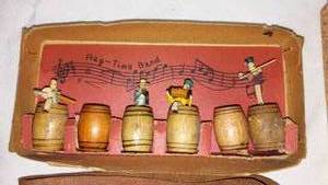 lot 631 image: Vintage Collectible Variety.