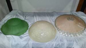lot 642 image: Vintage ceiling light globes. colored (3)