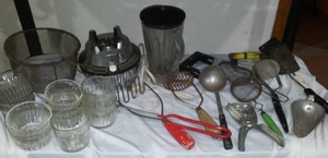lot 652 image: Kitchen Blender Working And More.