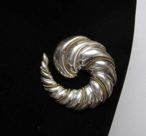 lot 13 image: Large Signed LATON Southwestern Sterling Silver Round Spiral Brooch Pendant