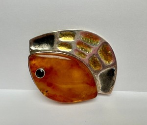 lot 47 image: Large Modernist Sterling Silver & Amber Brooch
