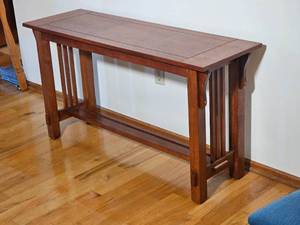 lot 27 image: Dove Tailed Mission Styled Consol Table