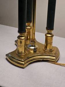 lot 111 image: Vintage Bouliette Styled Table Lamp