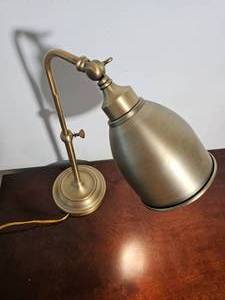 lot 116 image: Brushed Brass Adjustable Desk Lamp
