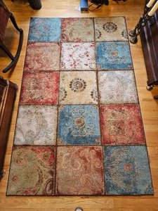lot 120 image: Contemporary Panel Area Rug