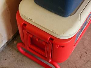 lot 203 image: Tailgate Cooler Group