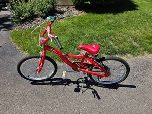 lot 209 image: Cute Little Reck Bicycle