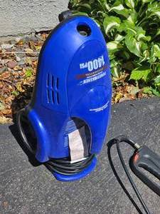 lot 216 image: 1400 PSI Power Washer