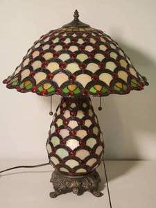 lot 8 image: Vintage Tiffany Style Stained Glass Lamp A