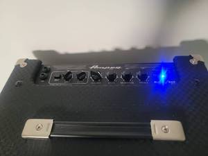 lot 68 image: Ampeg Rocket Bass 50-Watt Bass Combo Amplifier - RB-110