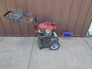 Troy Bilt Honda GCV190 motor, needs new $15 carb. 3000 psi pump. Untested. As shown.