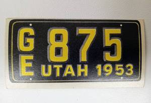lot 23 image: Vintage Collection of TOPPS T.C.G. License Plate Trading Cards