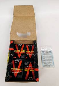 lot 5 image: Vintage Box of Unopened V THEYRE HERE Trading Card Packs with Sealed MARS ATTACKS Trading Card