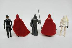 lot 100 image: Collection of Five Vintage KENNER STAR WARS Action Figures