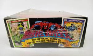 lot 43 image: Vintage Unopened Box of 1990 MARVEL UNIVERSE Super Heroes Trading Cards