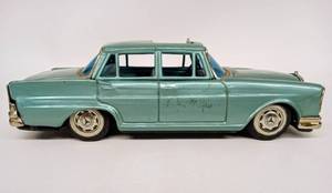 lot 147 image: Vintage BANDAI Mercedes Benz 220 Toy Car
