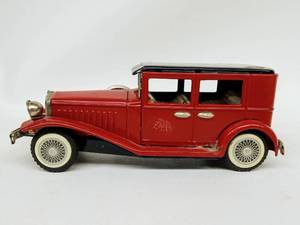 lot 156 image: Vintage Made in Japan SSS Old-Timer Tin Car Model S-1209