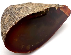 lot 172 image: Natural Red Agate