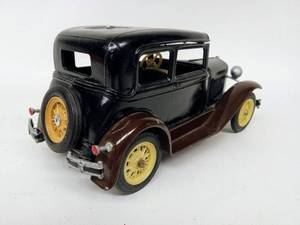 lot 267 image: Vintage HUBLEY Model Car Ford Model A Victoria