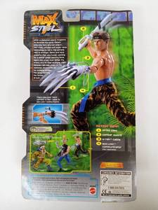 lot 271 image: MAX STEEL Panther Claw 12 Posable Action Figure