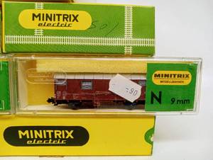 lot 294 image: Collection of Vintage MINITRIX N Scale Model Train Cars