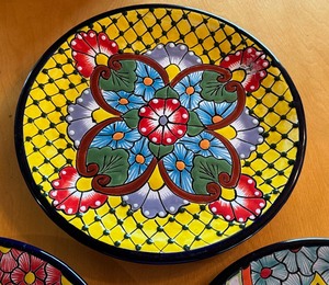 lot 25 image: Three Decorative Talavera Pottery Plates