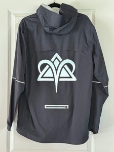 lot 34 image: New Nike Zip Up Running Jacket