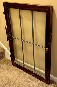 lot 125 image: Decorative Vintage Window Pane