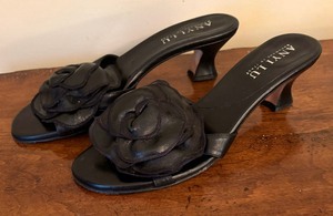 lot 101 image: Anyi Lu of Italy Shoes