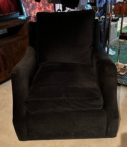 lot 150 image: Bold Black Swivel Chair