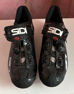 lot 211 image: Sidi Cycling Shoes