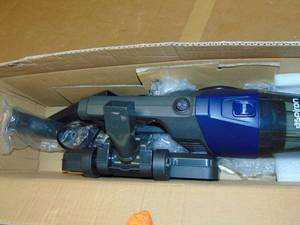 lot 18 image: Vacuum Cleaner