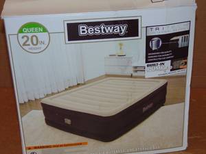 lot 5 image: Queen Air Mattress