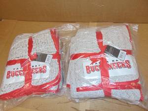lot 26 image: 2 Pack Tampa Bay Buccaneers Blanket