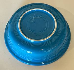 lot 5 image: Fiestaware - Large 10.5 Blue Bowl - Vintage Fiesta Brand China Dinnerware