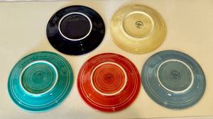 lot 32 image: Fiestaware - 5 Small Fiesta Plates 7.25  - Various Colors - Vintage Fiesta Brand China Dinnerware