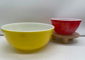 Pyrex Bowls (2)