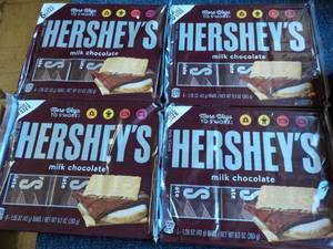 lot 15 image: 4 x 6 packs Hersheys Full Size Candy Bars