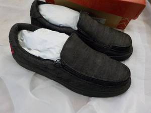 lot 39 image: New Billy Brand Black Denim Mens Shoes size 8