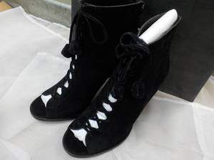 lot 50 image: New Coach Lena Lux Suede Black Shoes size 8.5m
