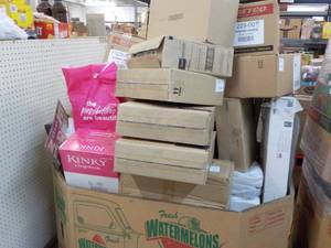 lot 94 image: Pallet of New Overstocks, Unclaimed and Returns including office supplies