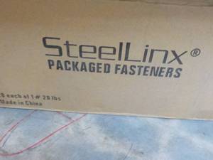 lot 192 image: 20 x 1 lb. Containers Steel Linx Packaged Fasteners #6 x 1 18 Phillips Bugle Head Fine Thread Black Phosphate Sharp Point